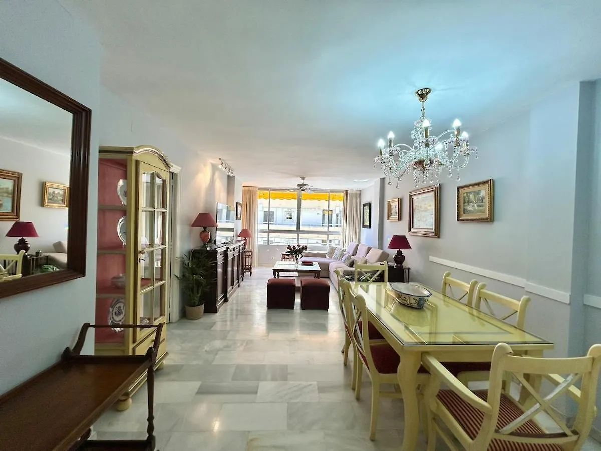 Apartment In Marbella Center With Parking In The Building