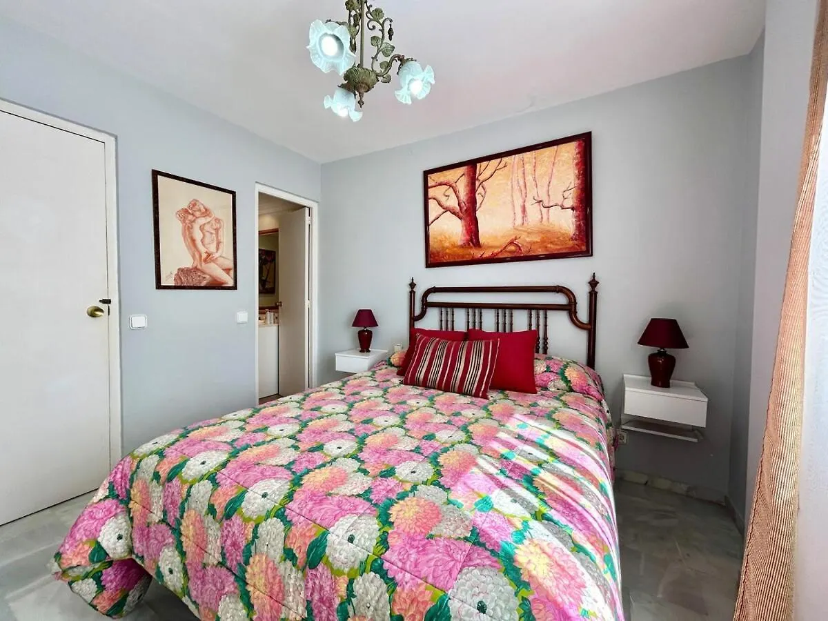 Apartment In Marbella Center With Parking In The Building
